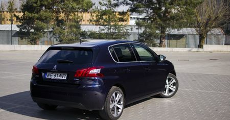 Peugeot 308 1.2 PureTech 130KM EAT6 Allure – test [wideo]