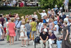 Koronawirus w Polsce. Tłumy w Ciechocinku. Tylko nieliczni w maseczkach