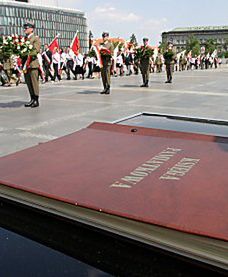 Upamiętniono 71. rocznicę śmierci Józefa Piłsudskiego