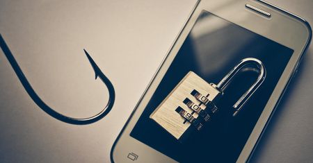 RODO i tajne dane w smartfonie. Nie dopilnujesz, zgubisz i słono za to zapłacisz