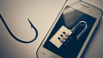 RODO i tajne dane w smartfonie. Nie dopilnujesz, zgubisz i słono za to zapłacisz