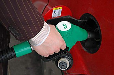 Ceny benzyny pędzą w górę