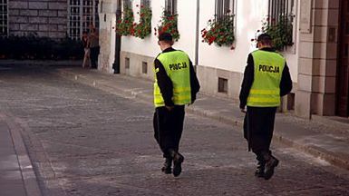 Patrol policyjny na warszawskiej starówce.