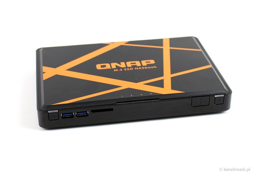QNAP TBS-453A widok ogolny
