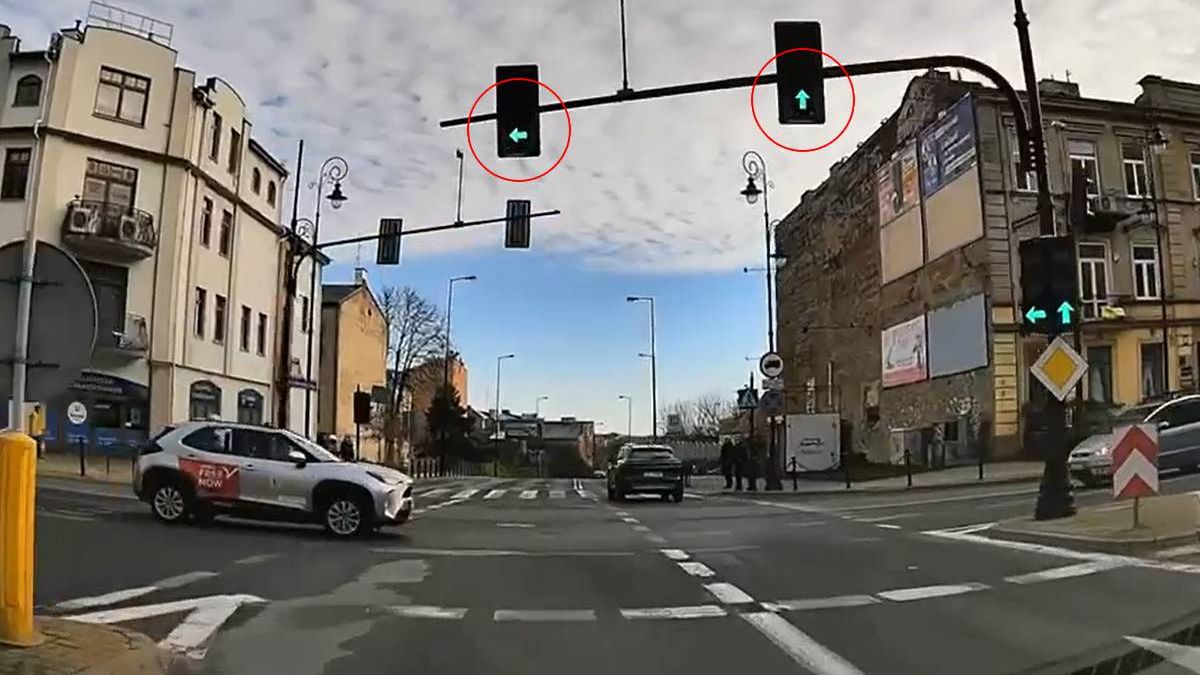 Kierowca Free Now wjechał na skrzyżowanie na czerwonym świetle