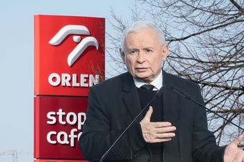 Kaczyński uderza w Orlen ws. paliw. "Po cichu podwyżki!"