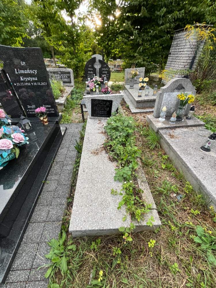 Grób 13-letniego Marka Chmiela