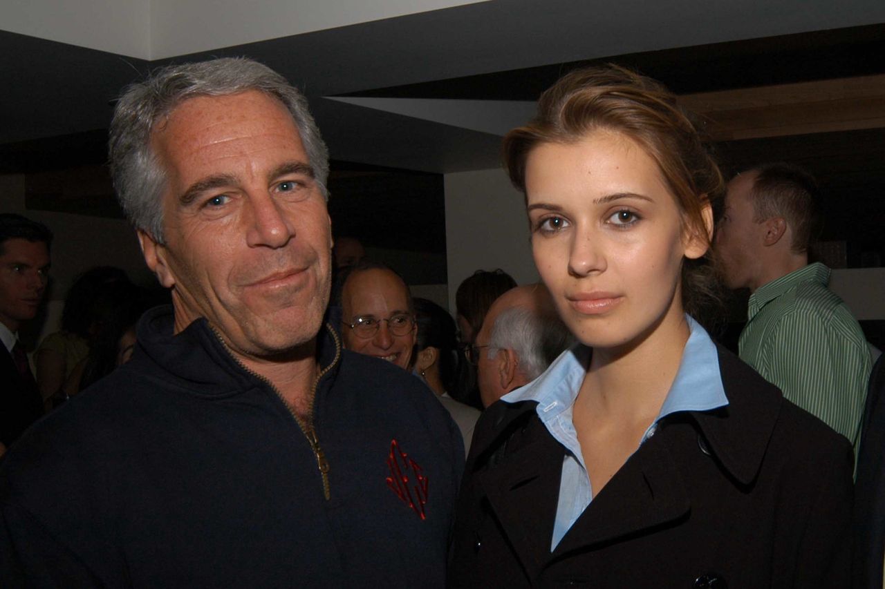 Jeffrey Epstein i jego krąg. Polska modelka Adriana Mucińska Ross rzekomo miała do niego należeć