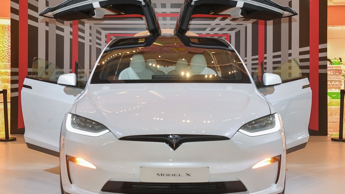 Tesla Model X