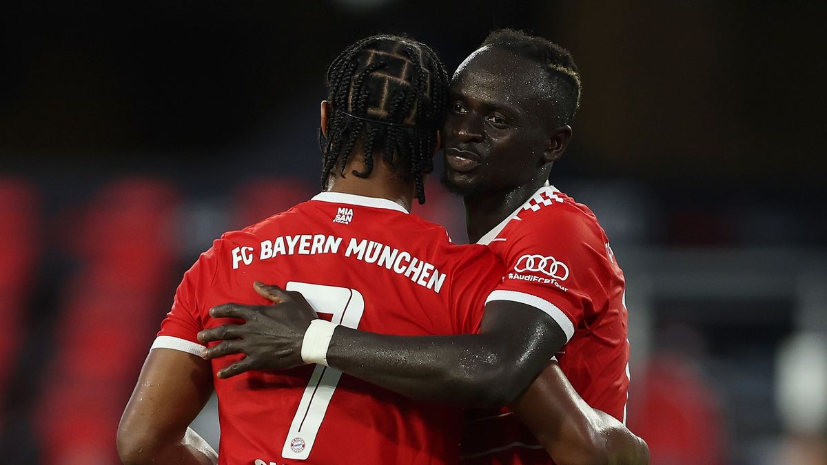 Serge Gnabry (z lewej) i Sadio Mane