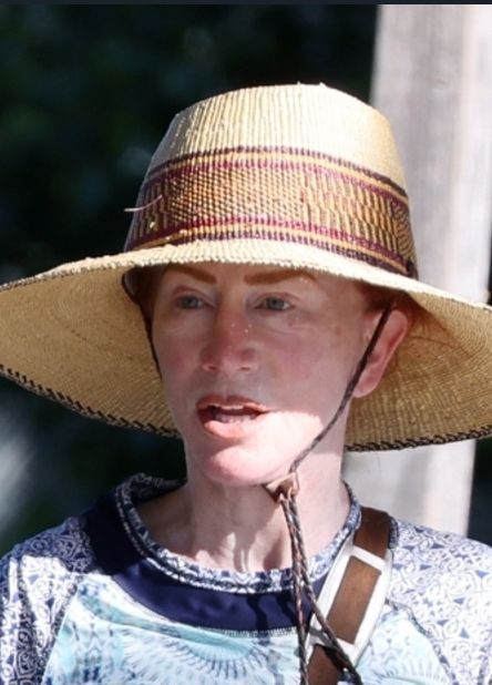 Kathy Griffin na spacerze z psem