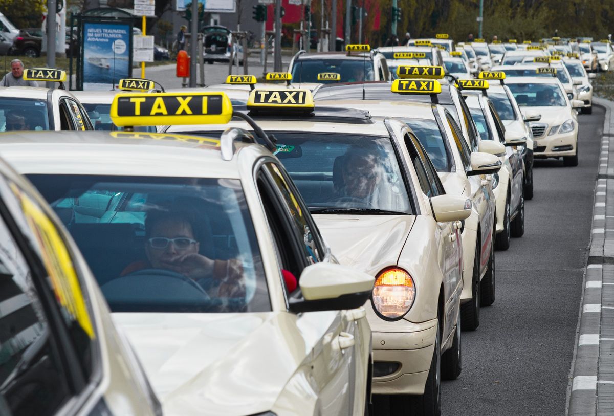 taksówka, taxi, taksówki