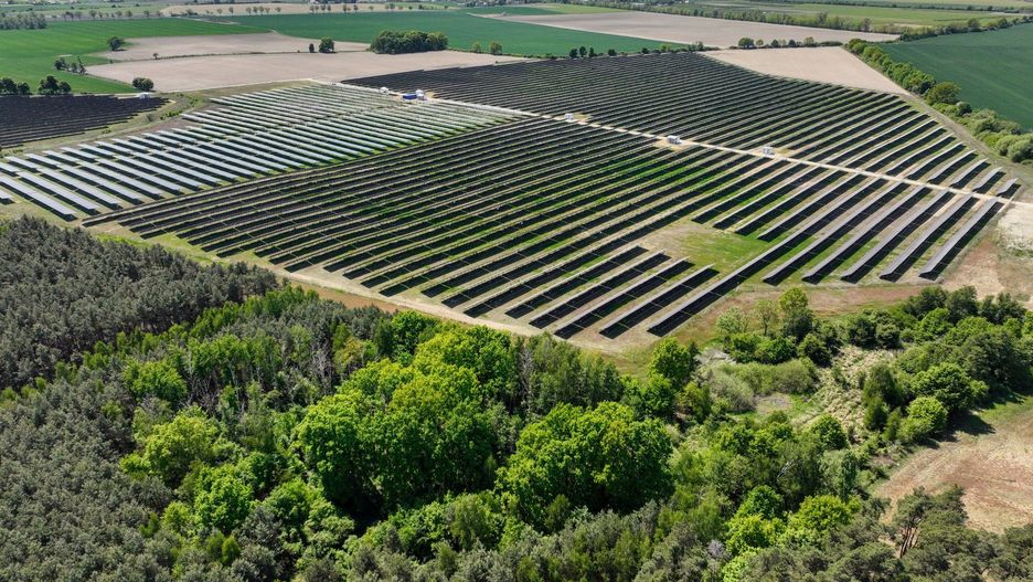 Jedna z największych farm fotowoltaicznych w Wielkopolsce ruszyła pod Poznaniem