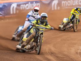 Prezes PSŻ-u tłumaczy wypożyczenia. "Nie chcieliśmy odbierać im szansy"