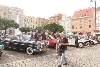 Wałbrzych: Międzynarodowy Rajd Pojazdów Zabytkowych
