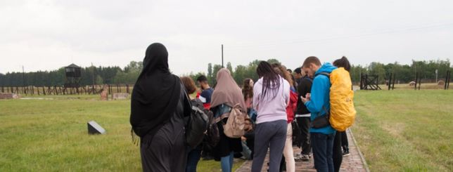 Reakcje po opluciu muzułmanki w Lublinie. "PiS ośmiela zachowania ksenofobiczne"