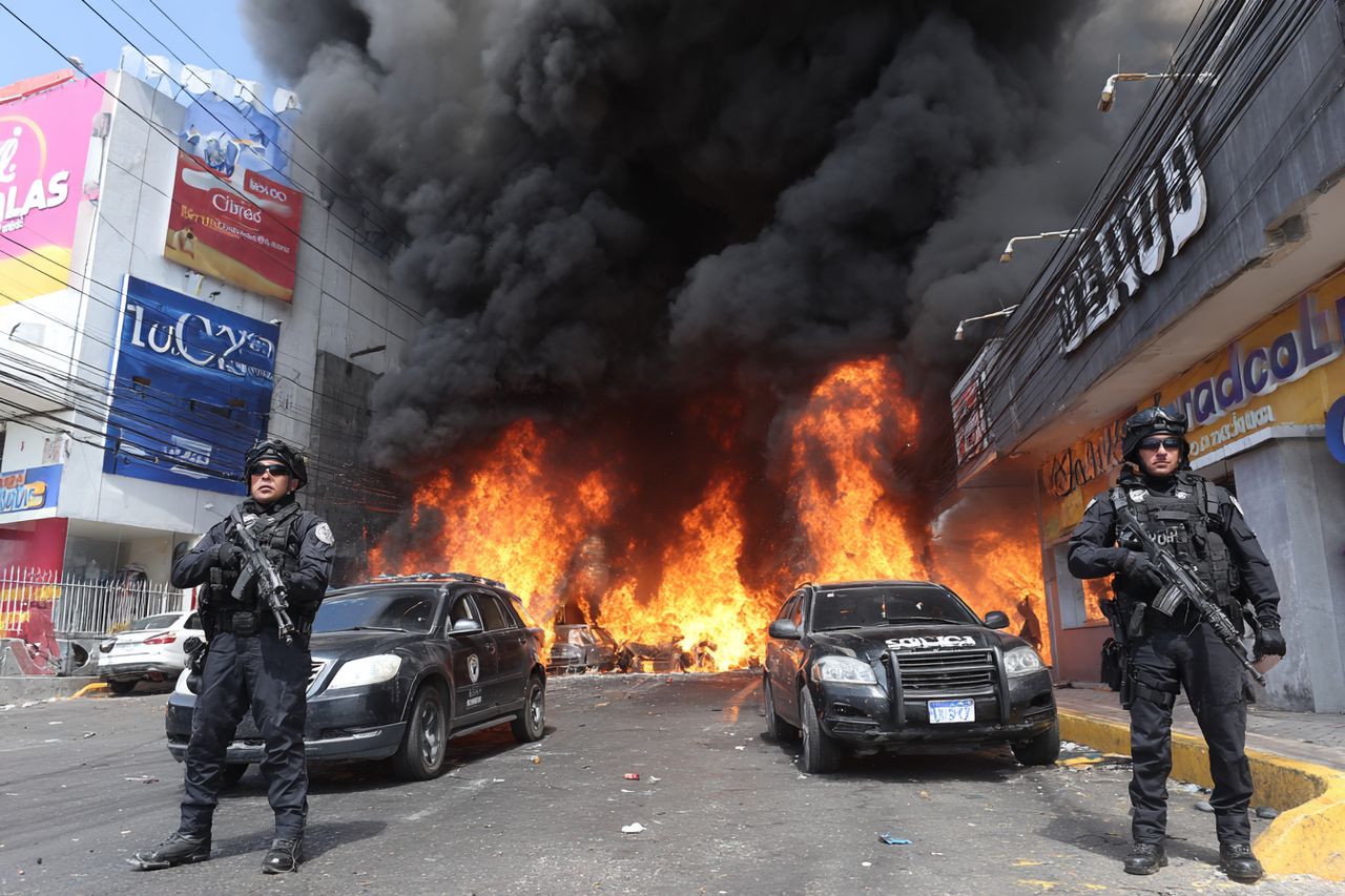 "El Mencho nie żyje – Meksyk płonie w odwecie" – kartel CJNG rozpętał piekło po śmierci szefa