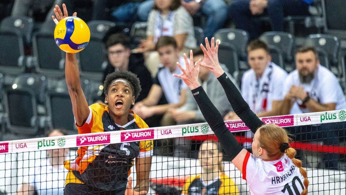 PAP / Marian Zubrzycki / Na zdjęciu: atakuje Ana Olaya 