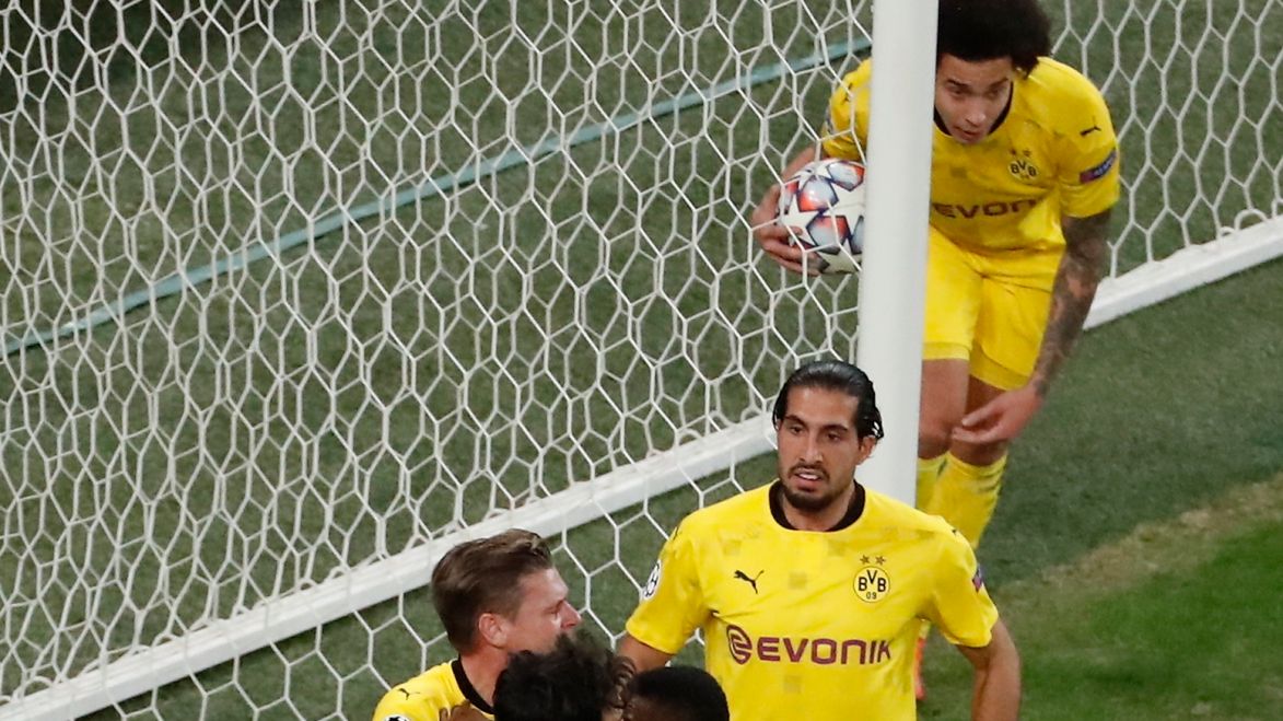 Zdjęcie okładkowe artykułu: PAP/EPA / Anatoly Maltsev  / Na zdjęciu: piłkarze Borussii Dortmund cieszą się z bramki Łukasza Piszczka