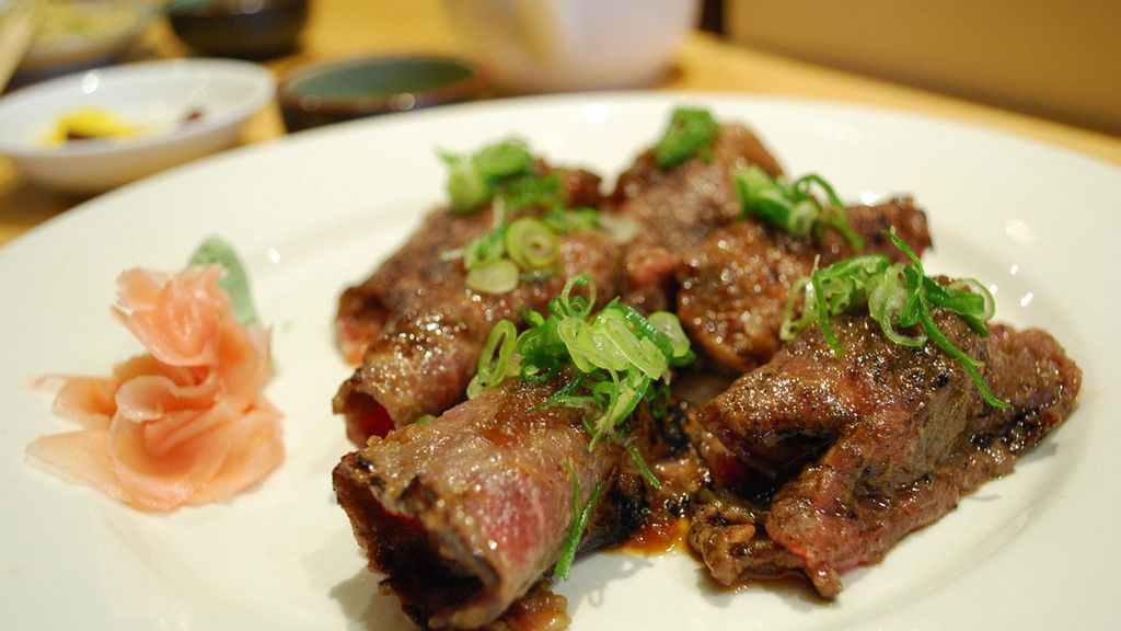 Opiekany udziec wołowy (mięso i tłuszcz, III klasa mięsa)