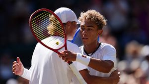 Trzysetowa bitwa o tytuł w Wimbledonie. Syn legendy pokonany
