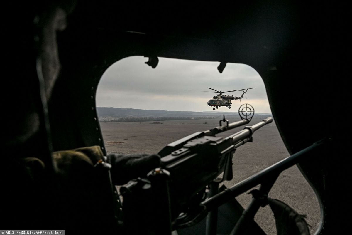 Ukraiński śmigłowiec Mi-8 na froncie (zdjęcie ilustracyjnie)