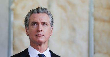 Otwarcie uderza w Trumpa. Teraz nad gubernatorem wiszą czarne chmury