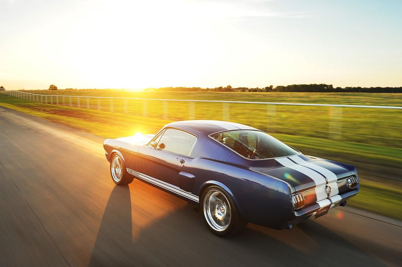 Classic Recreations 1966 Shelby GT350CR na efektownych zdjęciach [galeria] 7