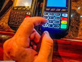 Płatności kartą pod lupą skarbówki? Ważny komunikat resortu finansów