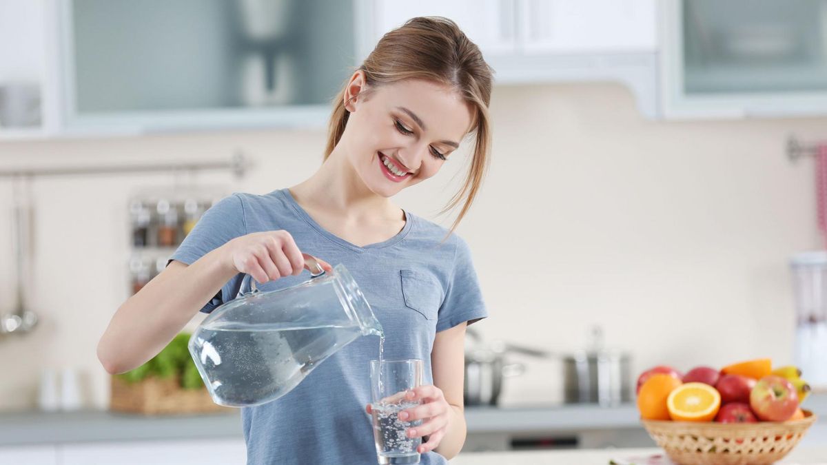 Picie wody poprawia trawienie, urodę i wpływa korzystnie na funkcjonowanie całego organizmu