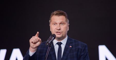 Afera w rządzie PiS. Czarnek reaguje. "Proszę nie przewracać oczami"