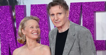 Pamela Anderson i Liam Neeson o początkach swojej relacji. TAK to się zaczęło