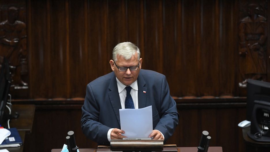 W imieniu KP PiS Marek Suski poparł projekt podwyżek pensji 