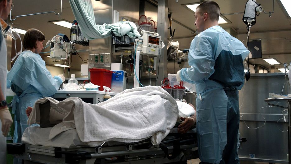 lekarz, pielęgniarka, szpital, operacja