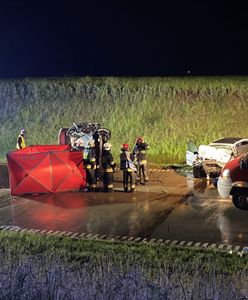 Makabryczny wypadek na łączniku A4. Zderzenie dwóch bmw. Zginęły młode osoby