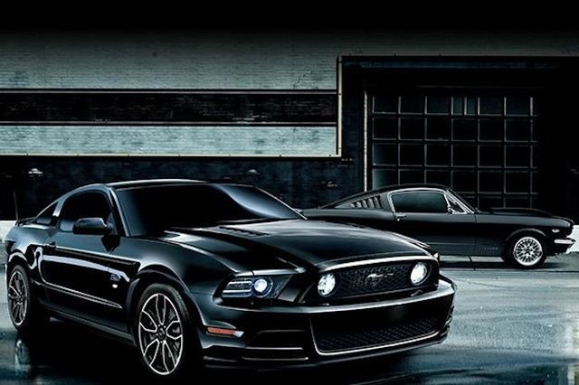 Ford Mustang V8 GT Coupé The Black