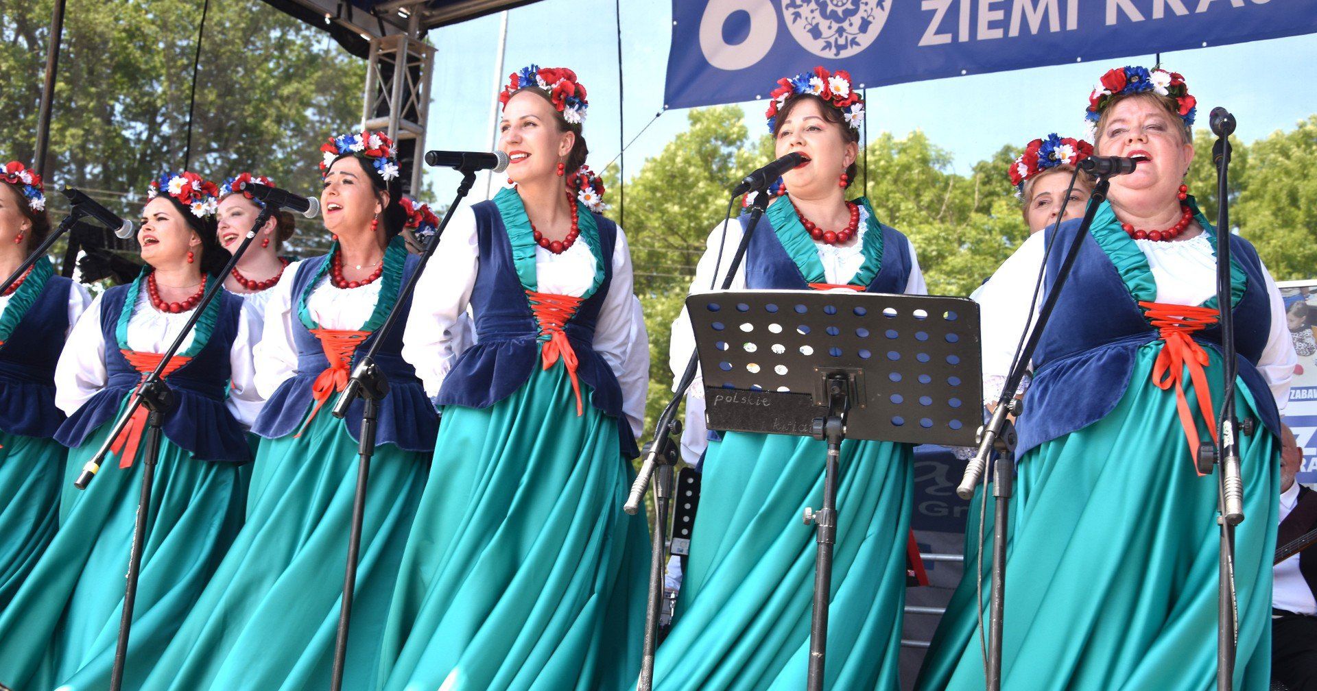 W piątek 13 czerwca na zakupy i występy zaprasza gości gmina Szubin. Kramy i scena staną na szubińskim rynku. O godz. 16 rozpocznie się tu „Pałucki Festiwal Smaków i Tradycji”. Wystąpi m.in. zespół &#34;Kwiaty Polskie&#34; z Chełmży