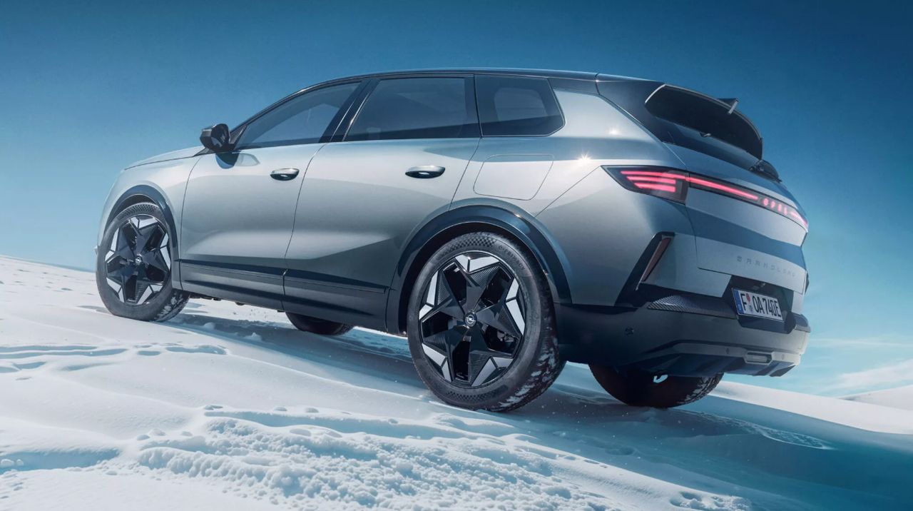 Nowy Opel Grandland Electric AWD