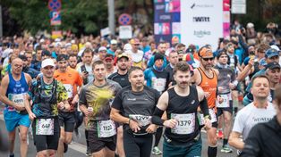 Jubileusz na sportowo. Poznań Maraton zaprezentował oficjalną koszulkę 25. edycji