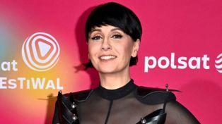 Tatiana Okupnik śpiewa stare hity Blue Café. Lider grupy zabrał głos