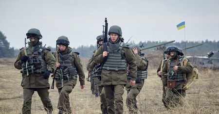 Ukraina się zbroi i ujawnia arsenał separatystów