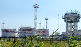 Resort finansów USA chwali się sukcesem. Ropa z Rosji ma coraz mniej kupców