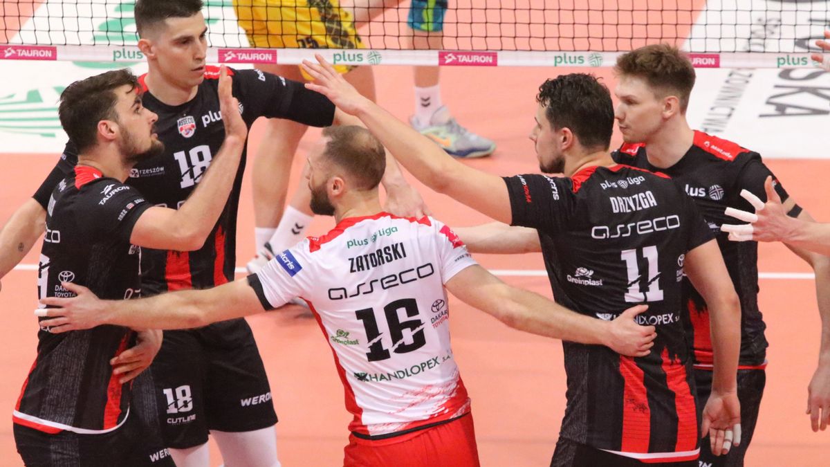 PAP / Krzysztof Świderski / Na zdjęciu: siatkarze Asseco Resovii Rzeszów