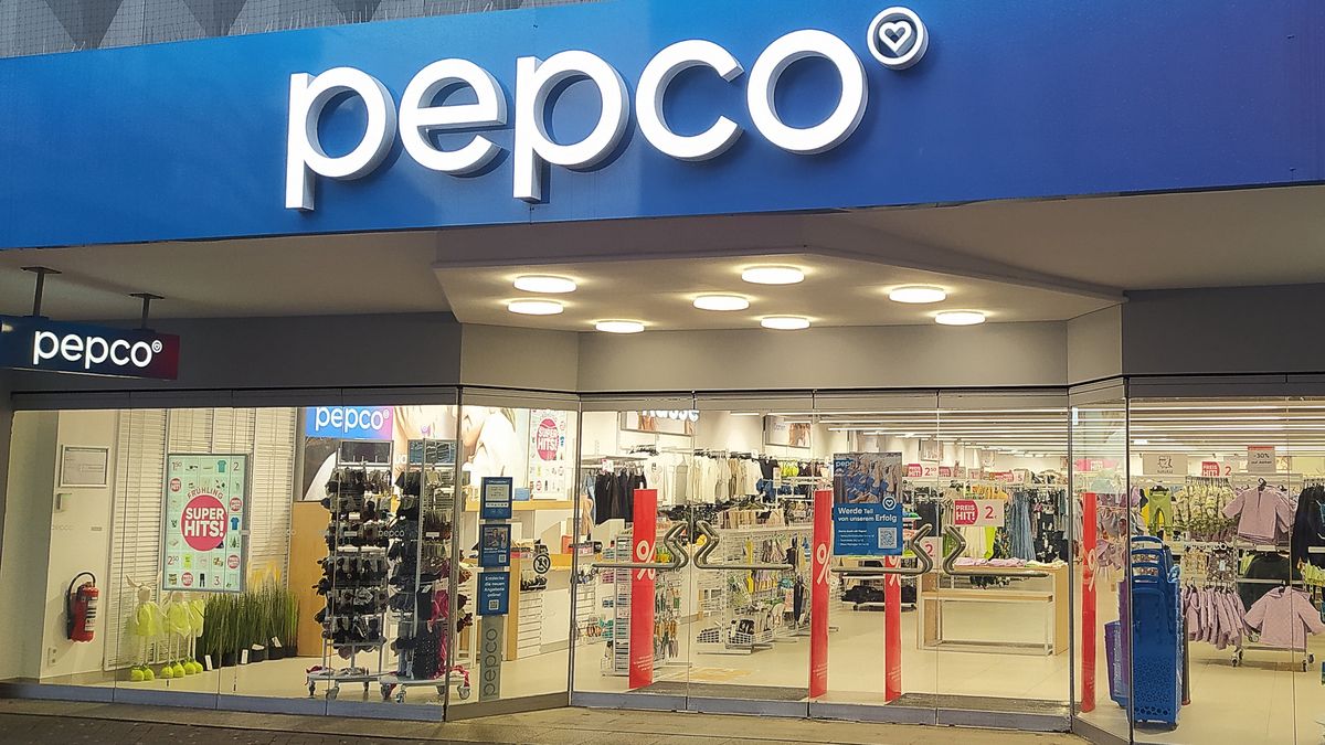 Gelsenkirchen, Germany - April 18, 2024: Pepco store entranceGelsenkirchen, Germany - April 18, 2024: Pepco store entrance at Tarnow, Polandstore, shop, business, clothes, mall, retail, pepco, supermarket, sale, brand, poland, company, sell, discount, market, signboard, retailer, name, products, emblem, chain, low, buy, logotype, clothing, exterior, signage, advertisement, europe, trademark, rebranding, european, marketplace, sign, logo, symbol, modern, interior, prices, entrance, building, consumer, editorial, banner, new, fashion, branding, shopping, Gelsenkirchen, Germany, store, shop, business, clothes, mall, retail, pepco, supermarket, sale, brand, poland, company, sell, discount, market, signboard, retailer, name, products, emblem, chain, low, buy, logotype, clothing, exterior, signage, advertisement, europe, trademark, rebranding, european, marketplace, sign, logo, symbol, modern, interior, prices, entrance, building, consumer, editorial, banner, new, fashion, branding, shopping, gelsenkirchen