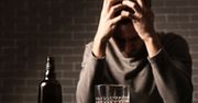 Młodzież pije regularnie. Przesuwa się granica inicjacji alkoholowej