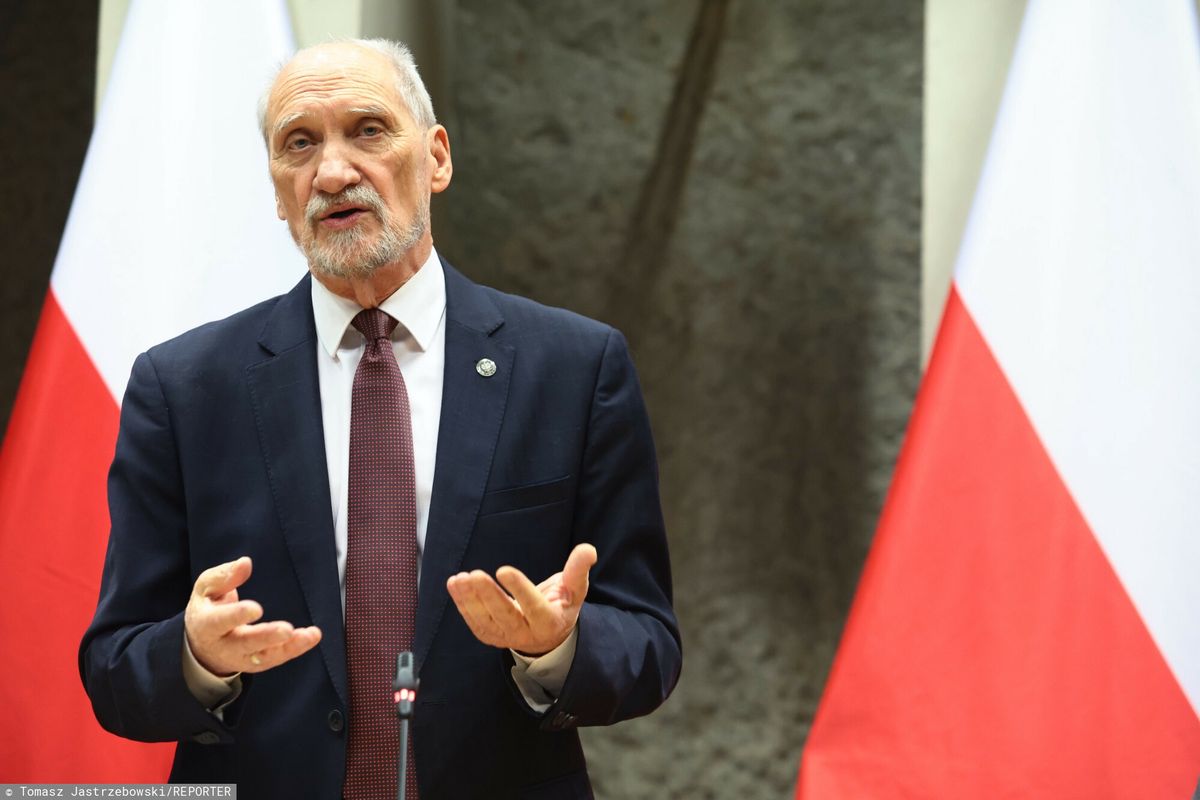 antoni macierewicz, podkomisja smoleńska, katastrofa smoleńska, smoleńsk, mon, władysław kosiniak-kamysz, ministerstwo obrony na Miażdżący raport o podkomisji Macierewicza. Działanie z premedytacją