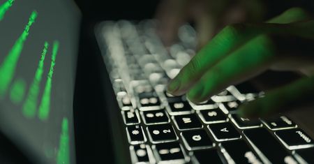 Ataki przeciwko Polsce. Wojna toczy się w cyberprzestrzeni