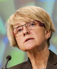 Danuta Huebner zaatakowała szefa KE