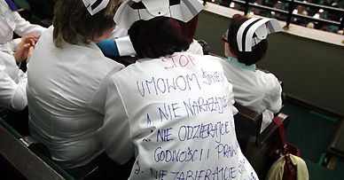Pielęgniarki zapowiadają pikietę pod sejmem