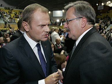 PO ma problemy - Tusk i Komorowski kłócą się jak nigdy